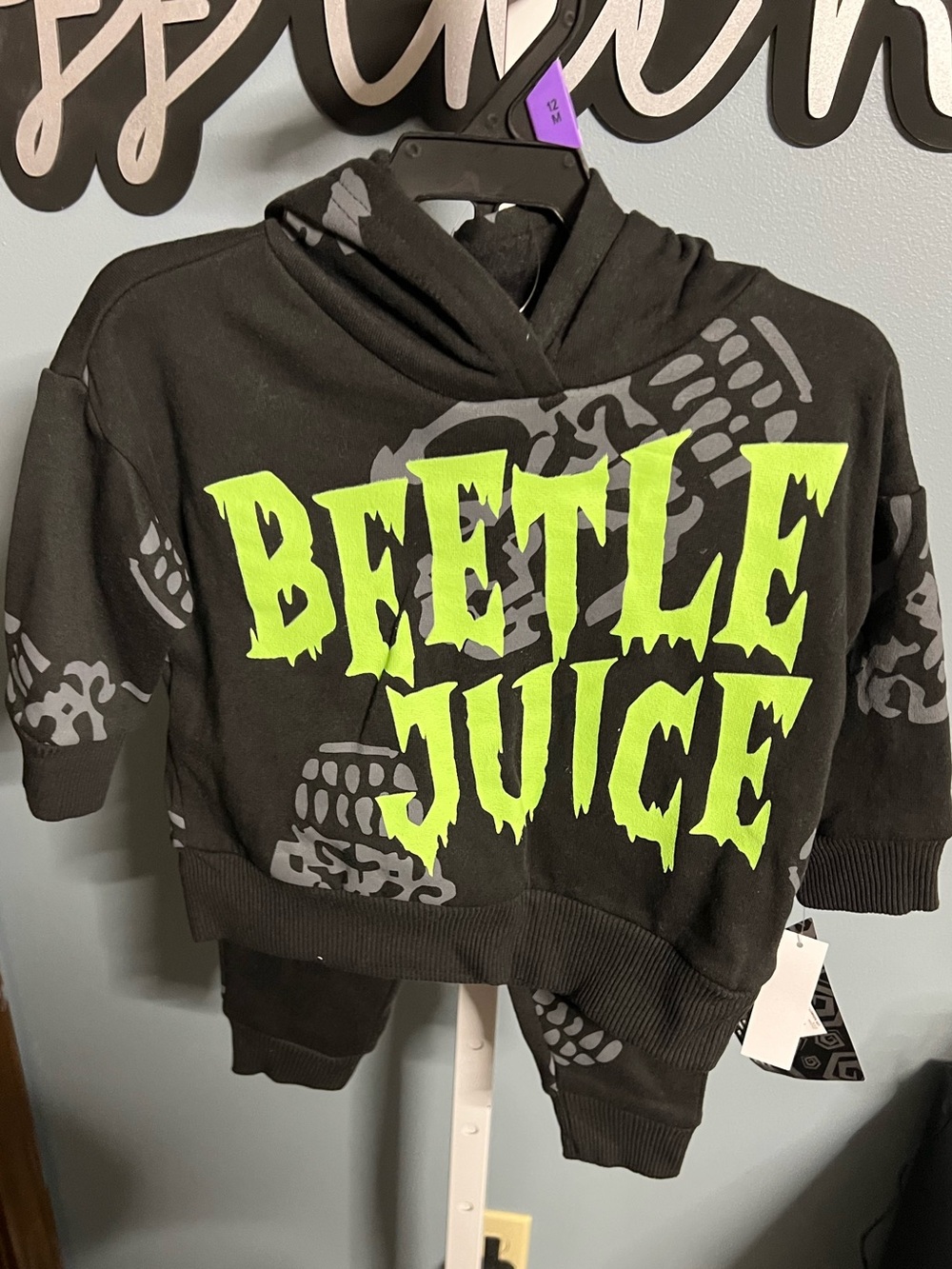Beetle Juice Black Gray Green Hoodie with Neon Green Logo and Sweatpants NWT